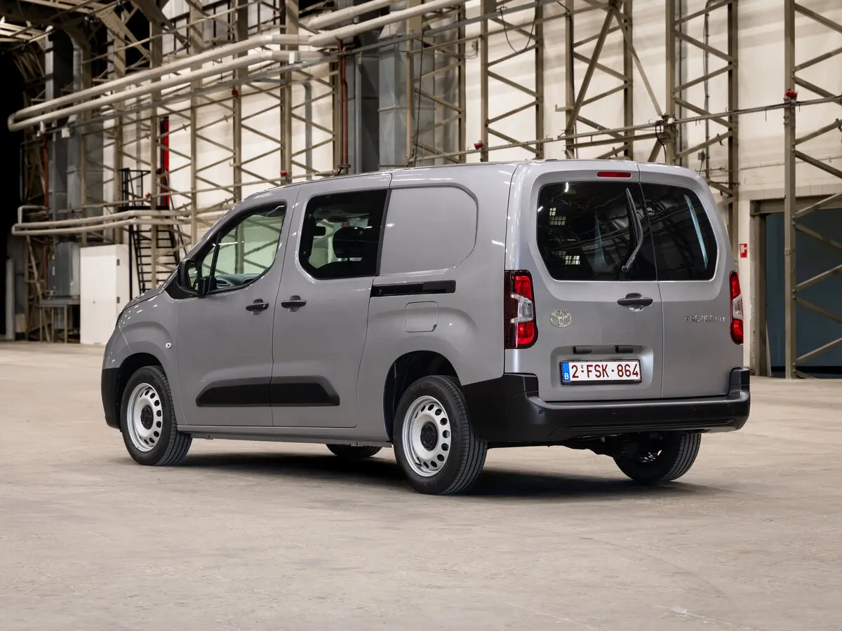 Toyota ProAce City I Рестайлинг Фургон L2 — фото 4