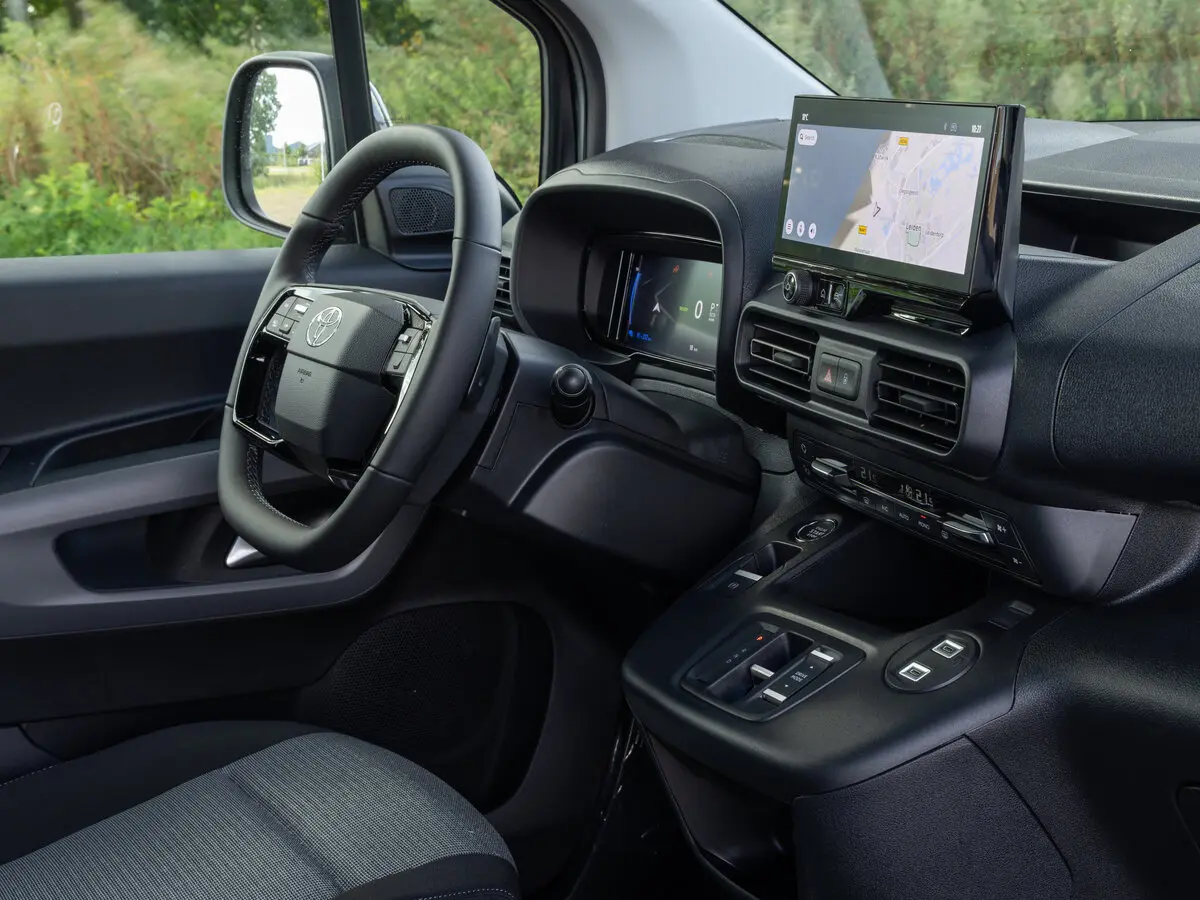 Toyota ProAce City I Рестайлинг Компактвэн Verso L1 — фото 5