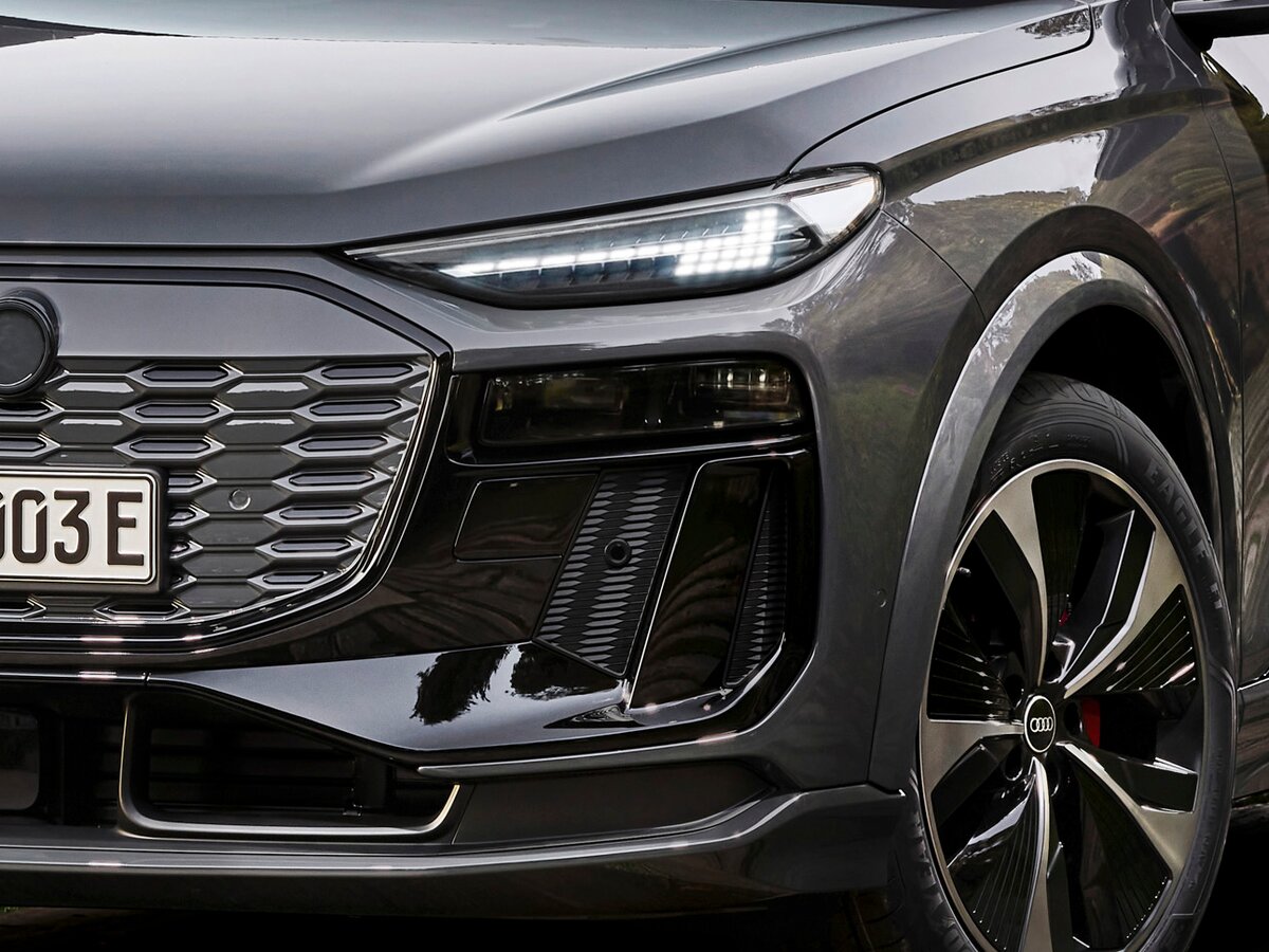 Audi Q6 Sportback e-tron 2024 – н.в. Внедорожник 5 дв.
