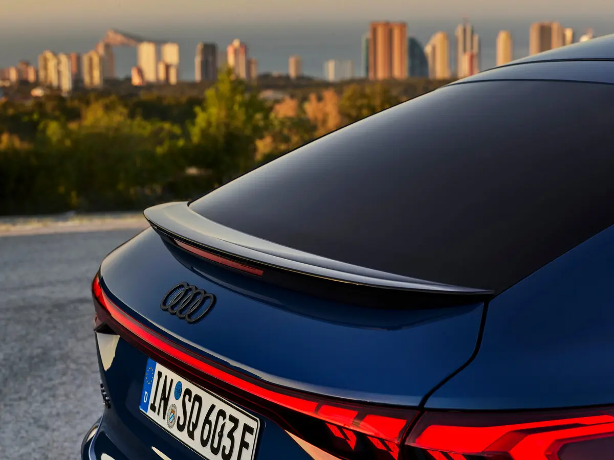 Audi SQ6 Sportback e-tron 2024 – н.в. Внедорожник 5 дв. — photo 7