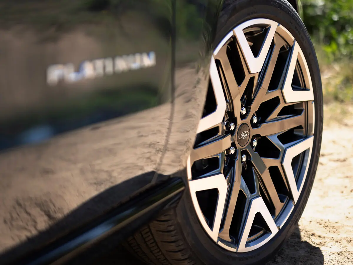Ford Expedition V Внедорожник 5 дв. MAX — сүрөт 12