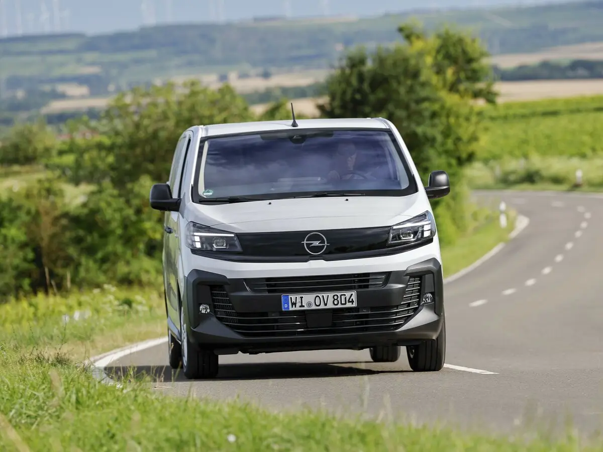 Opel Vivaro C Рестайлинг Фургон — сүрөт 2
