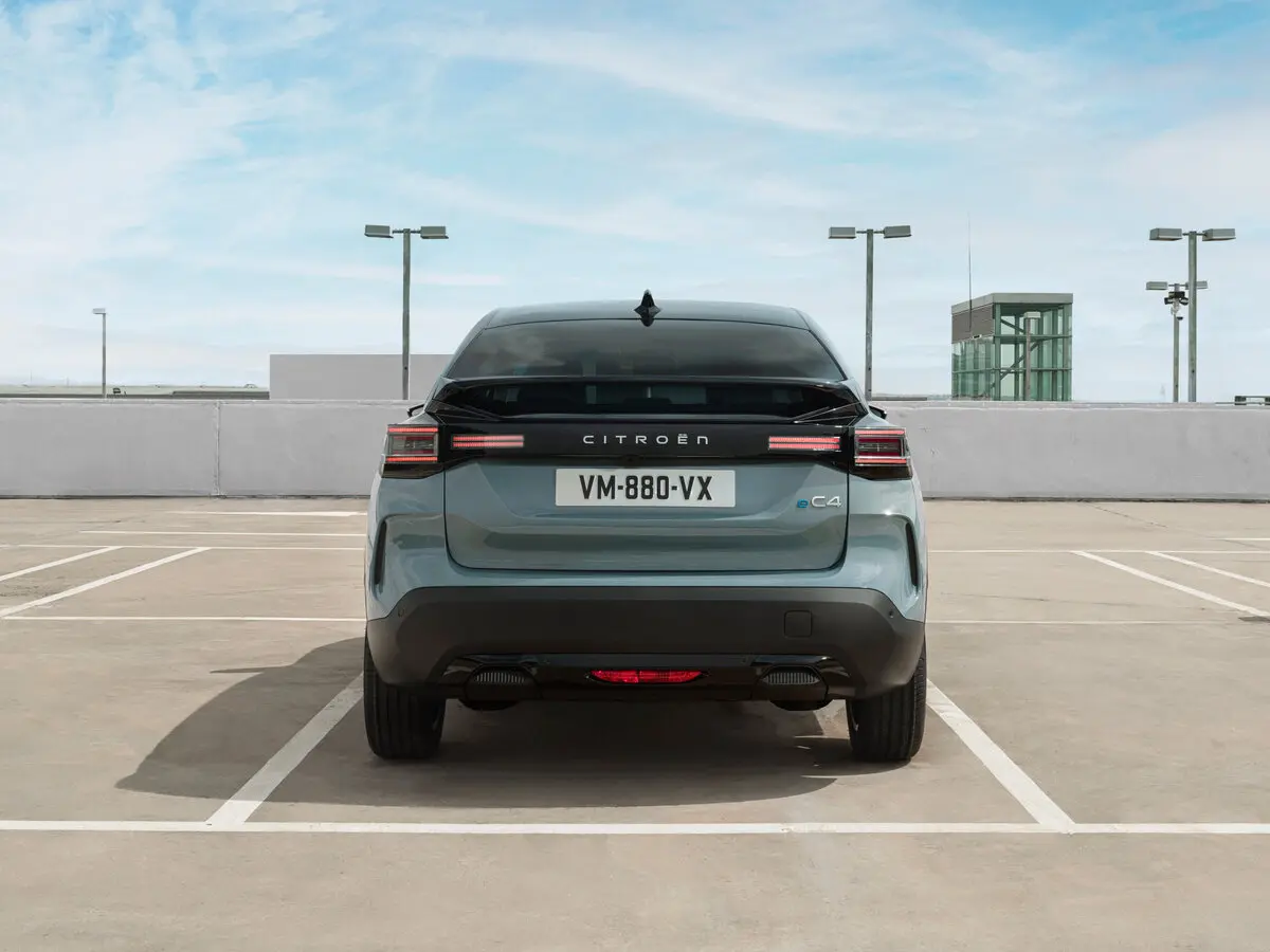 Citroen C4 III Рестайлинг Хэтчбек 5 дв. — сүрөт 4
