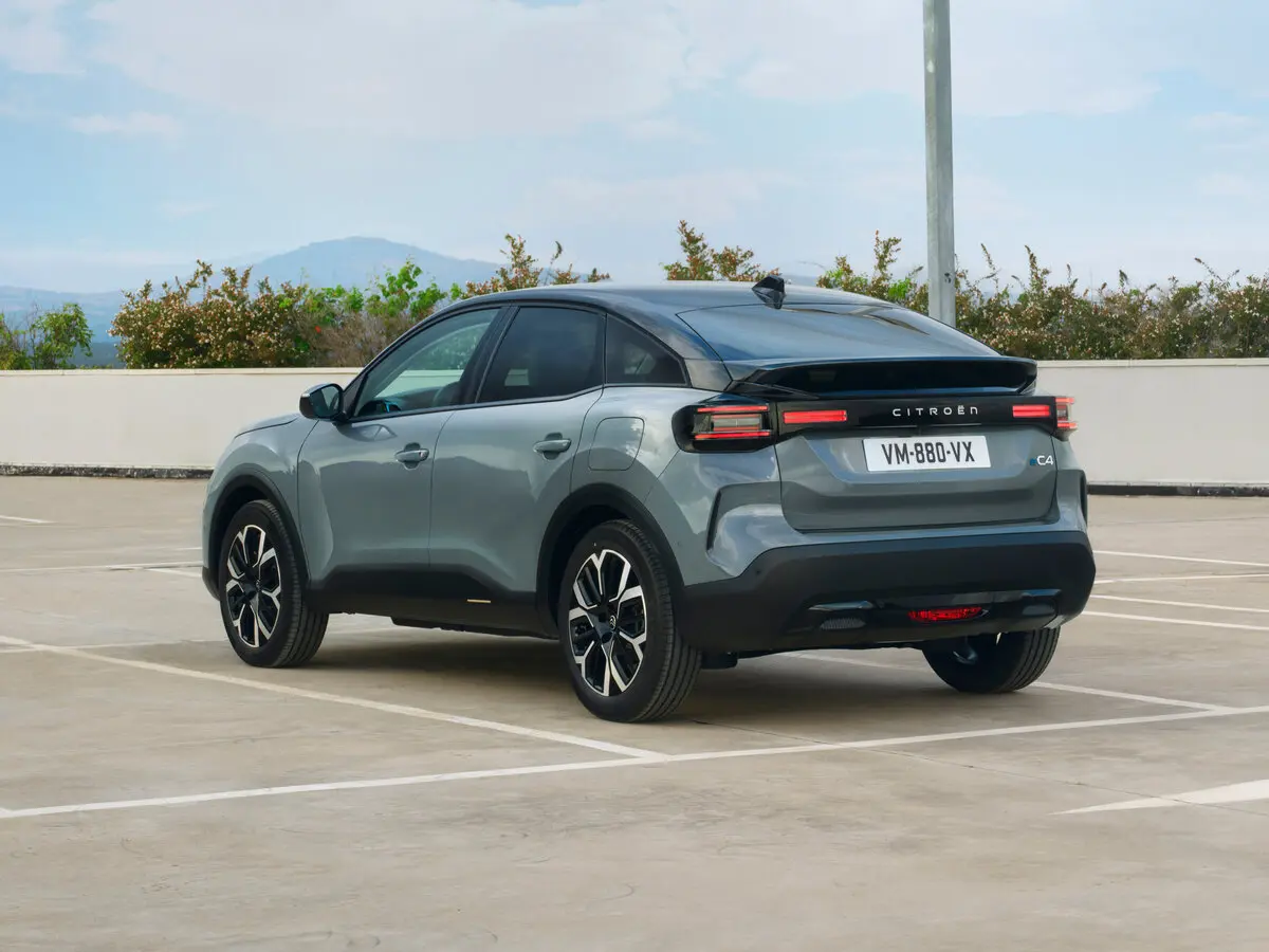 Citroen C4 III Рестайлинг Хэтчбек 5 дв. — сүрөт 5