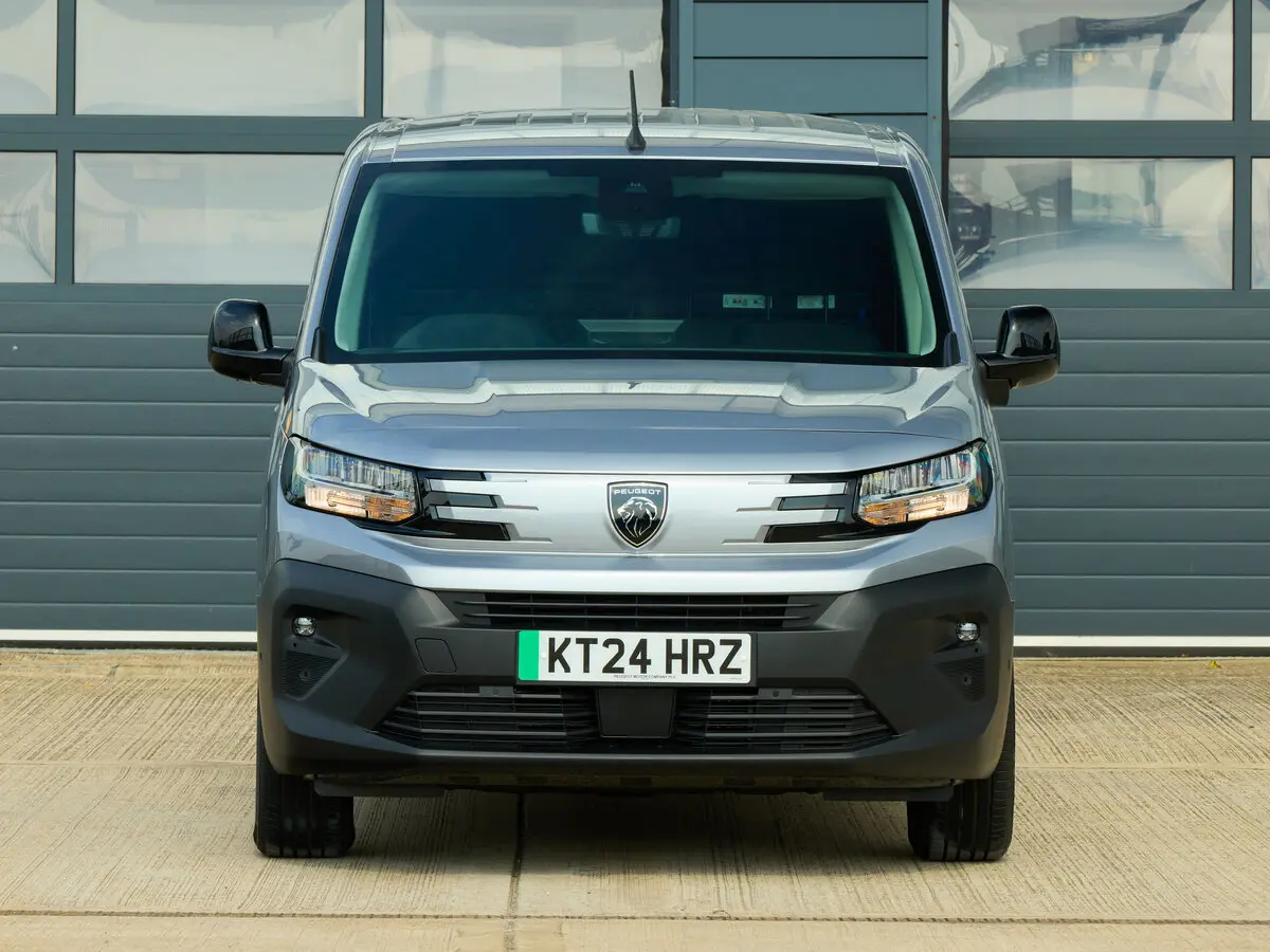 Peugeot Partner III Рестайлинг Фургон L1 — сүрөт 3