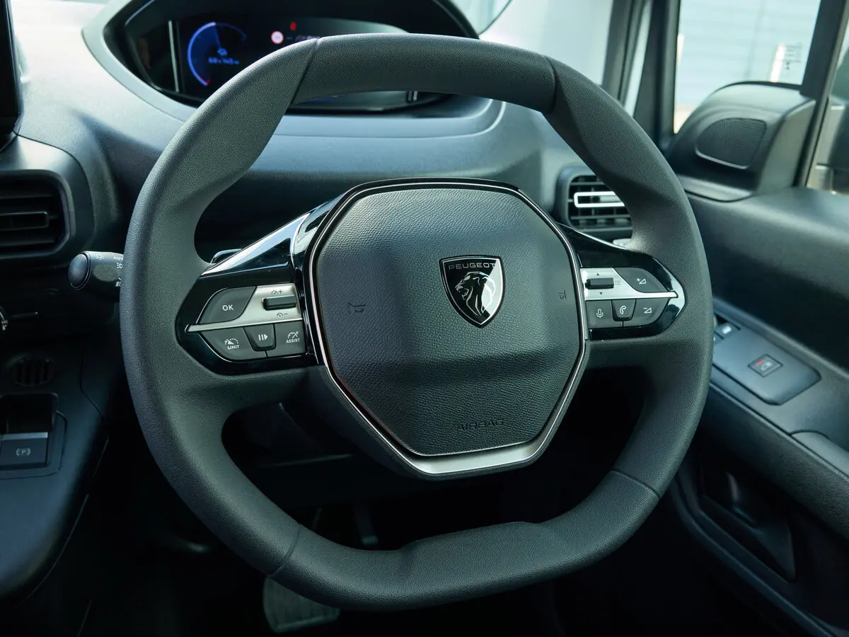 Peugeot Partner III Рестайлинг Компактвэн — сүрөт 4