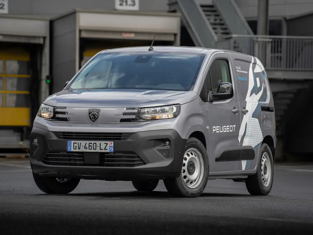 Peugeot Partner III Рестайлинг Фургон L2