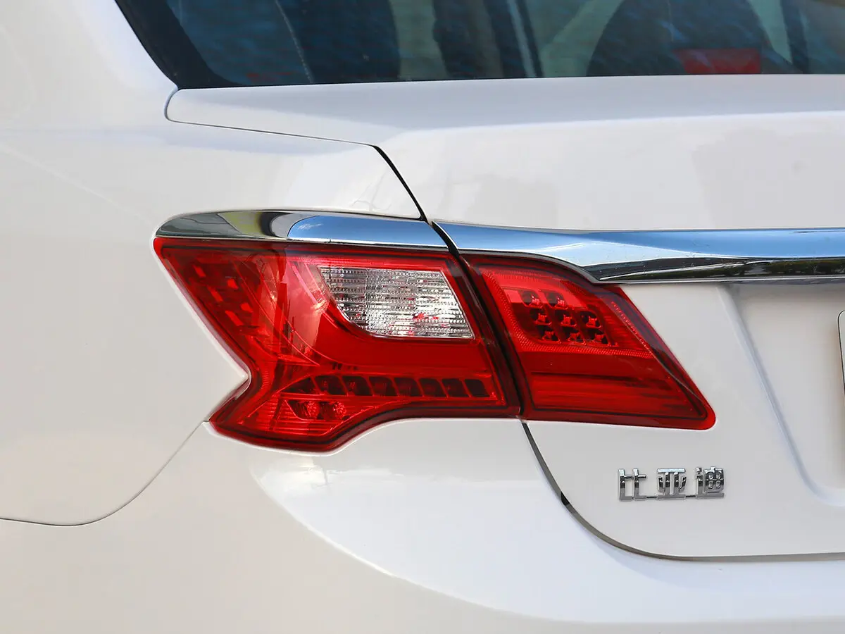 BYD F3 I Рестайлинг 2 Седан — сүрөт 10