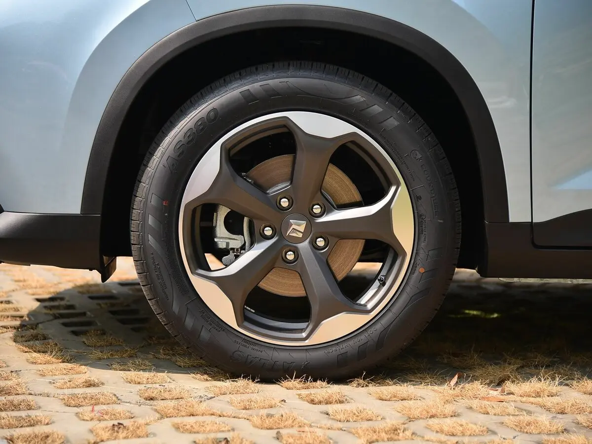 Baojun RM-5 2019 – 2021 Минивэн — сүрөт 17