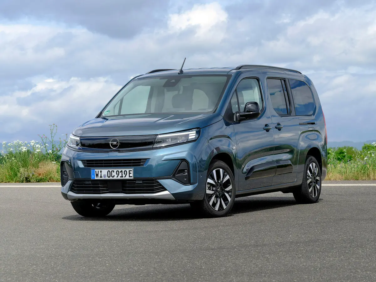 Opel Combo E Рестайлинг Компактвэн XL