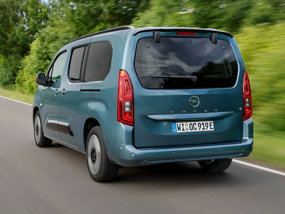 Opel Combo E Рестайлинг Компактвэн XL — сүрөт 3