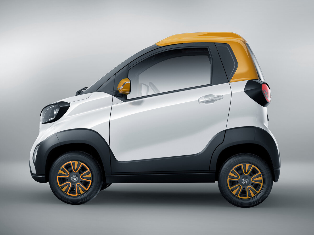Baojun E100 2017 – 2021 Хэтчбек 3 дв. — фото 2