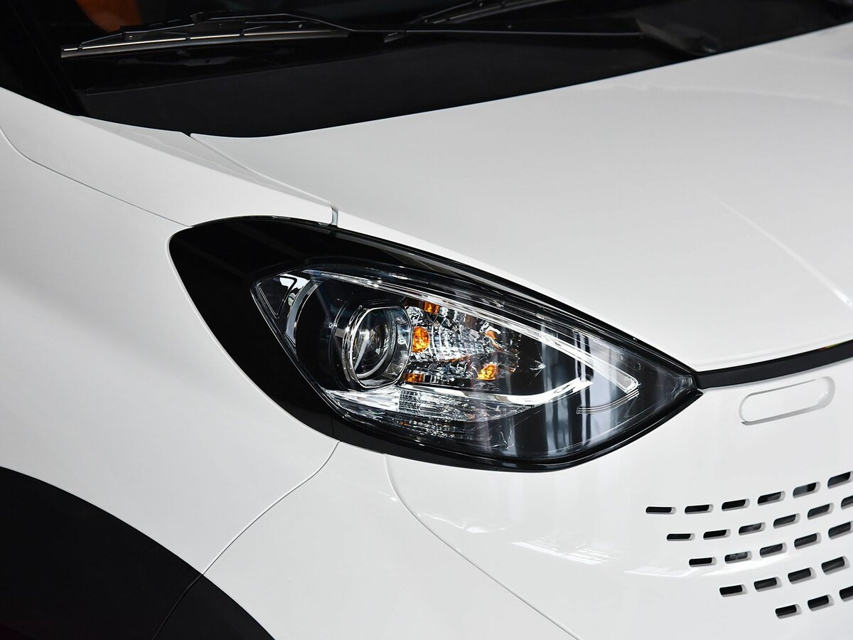 Baojun E100 2017 – 2021 Хэтчбек 3 дв.