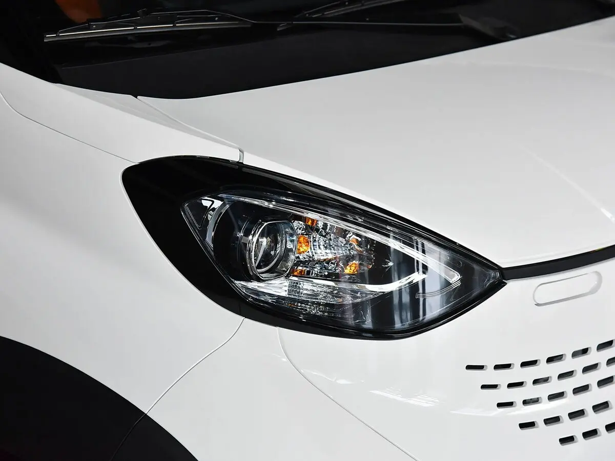 Baojun E100 2017 – 2021 Хэтчбек 3 дв. — сүрөт 12