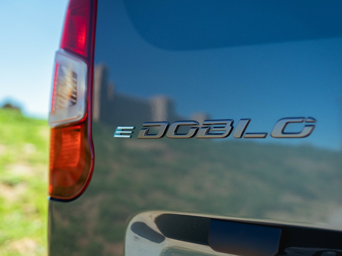 Fiat Doblo III Рестайлинг Фургон — фото 9