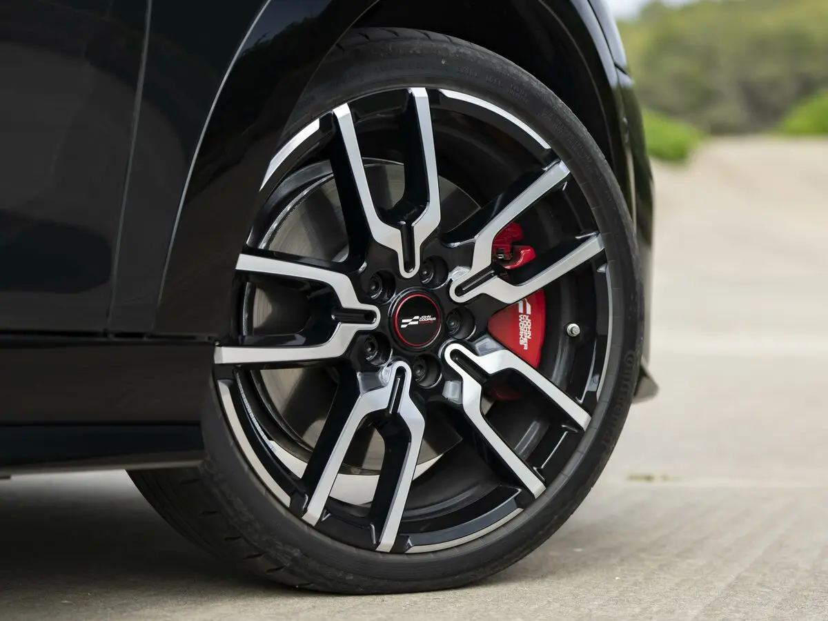 Mini Hatch IV (F65/F66/J01) Хэтчбек 3 дв. JCW — фото 13