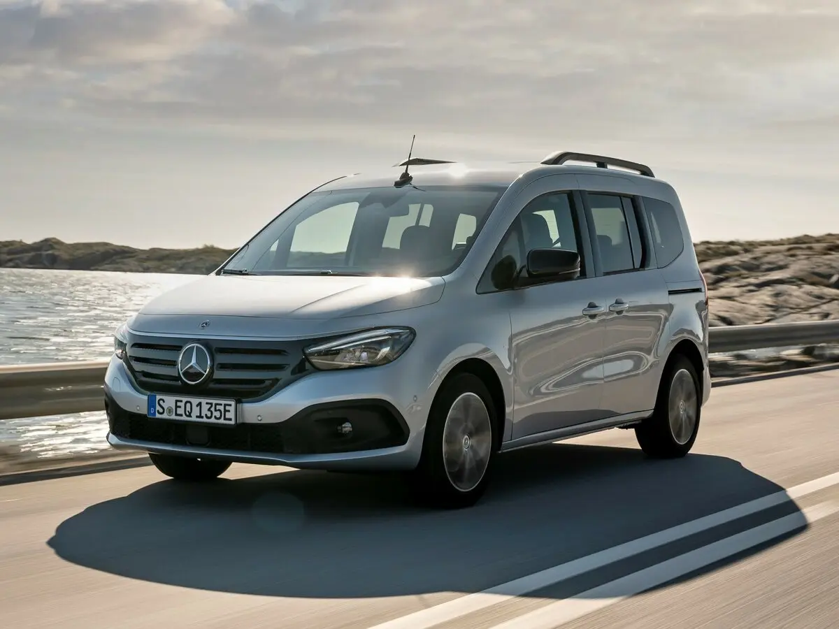 Mercedes-Benz EQT 2023 – н.в.