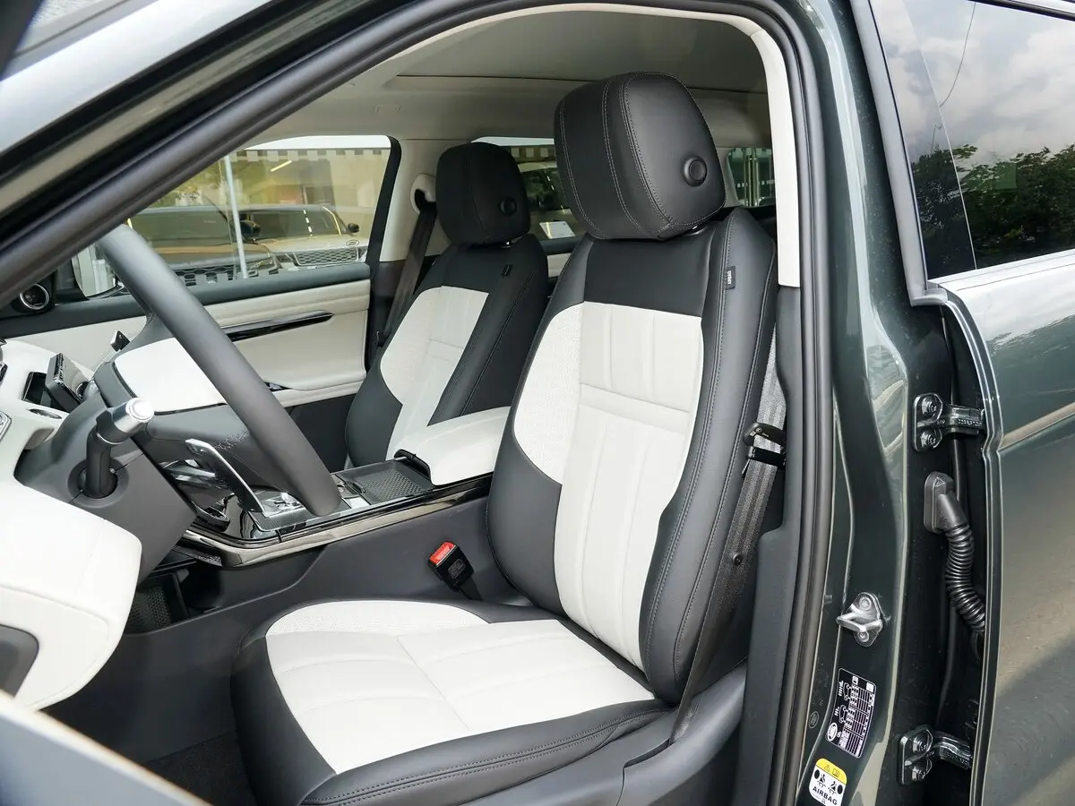 Land Rover Range Rover Evoque II Внедорожник 5 дв. L — сүрөт 8