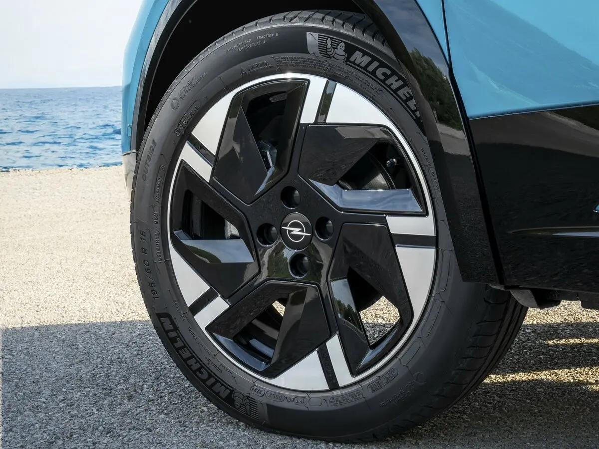 Opel Mokka II Рестайлинг Внедорожник 5 дв. — сүрөт 13