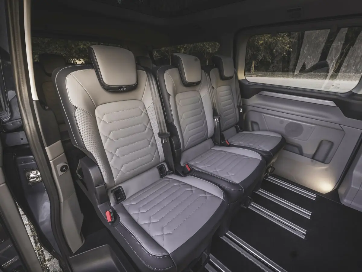 Ford Tourneo Custom II Минивэн LWB — photo 9