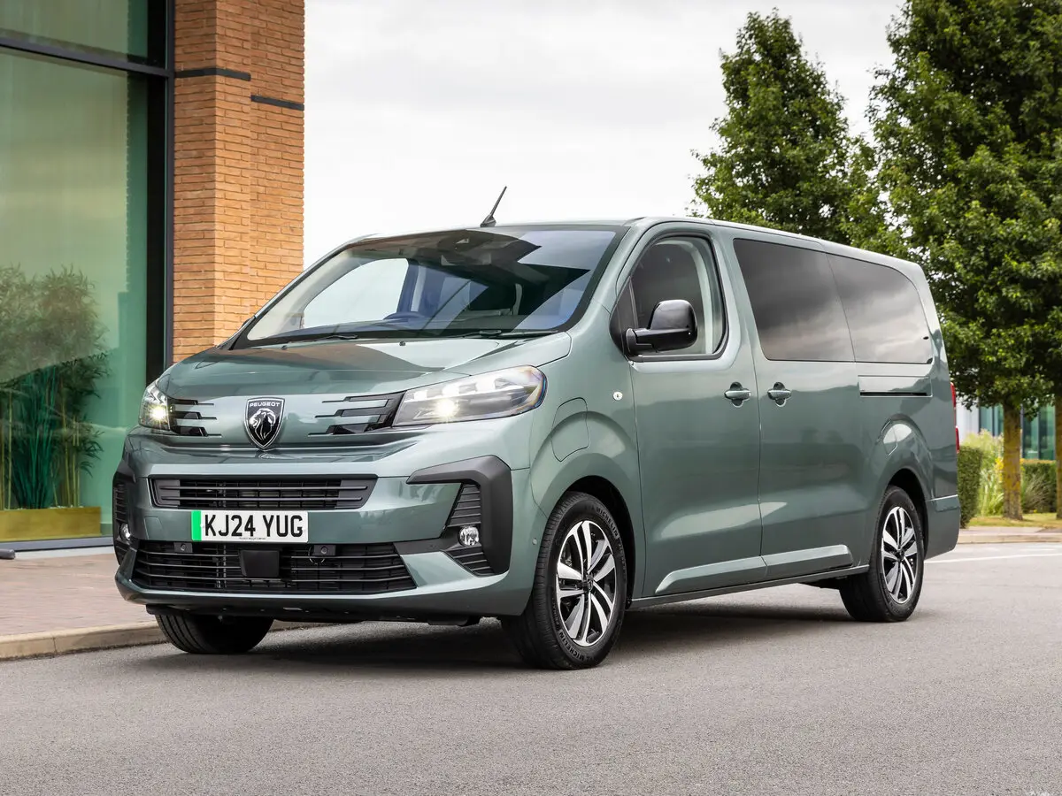 Peugeot Traveller I Рестайлинг Минивэн Long — сүрөт 2
