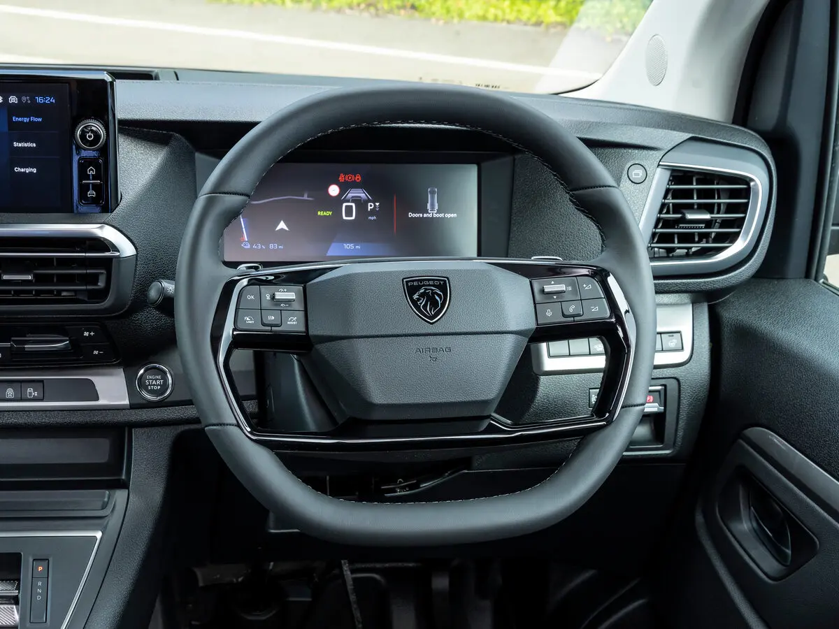 Peugeot Traveller I Рестайлинг Минивэн Long — сүрөт 6