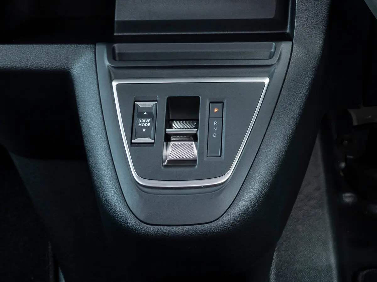Peugeot Traveller I Рестайлинг Минивэн Long — сүрөт 7