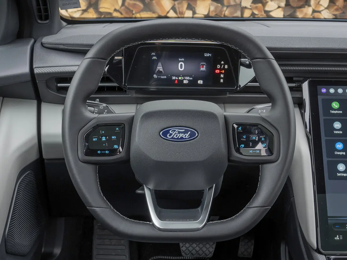 Ford Explorer EV 2024 – н.в. Внедорожник 5 дв. — photo 8