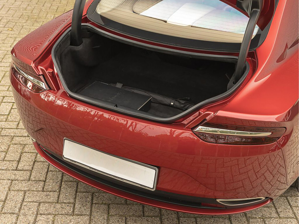 Aston Martin Lagonda Taraf 2015 – 2016 Седан — фото 11