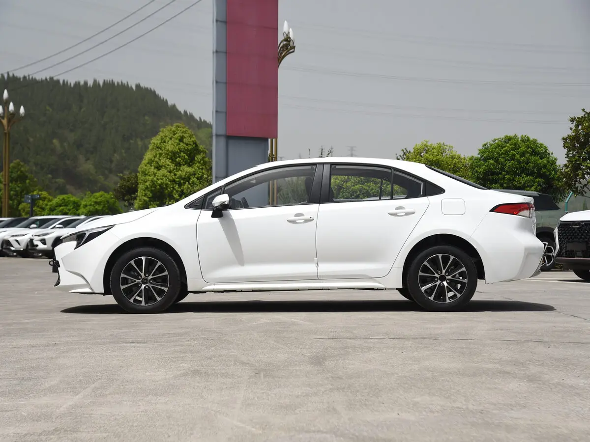 Toyota Levin XII (E210) Рестайлинг Седан — фото 2