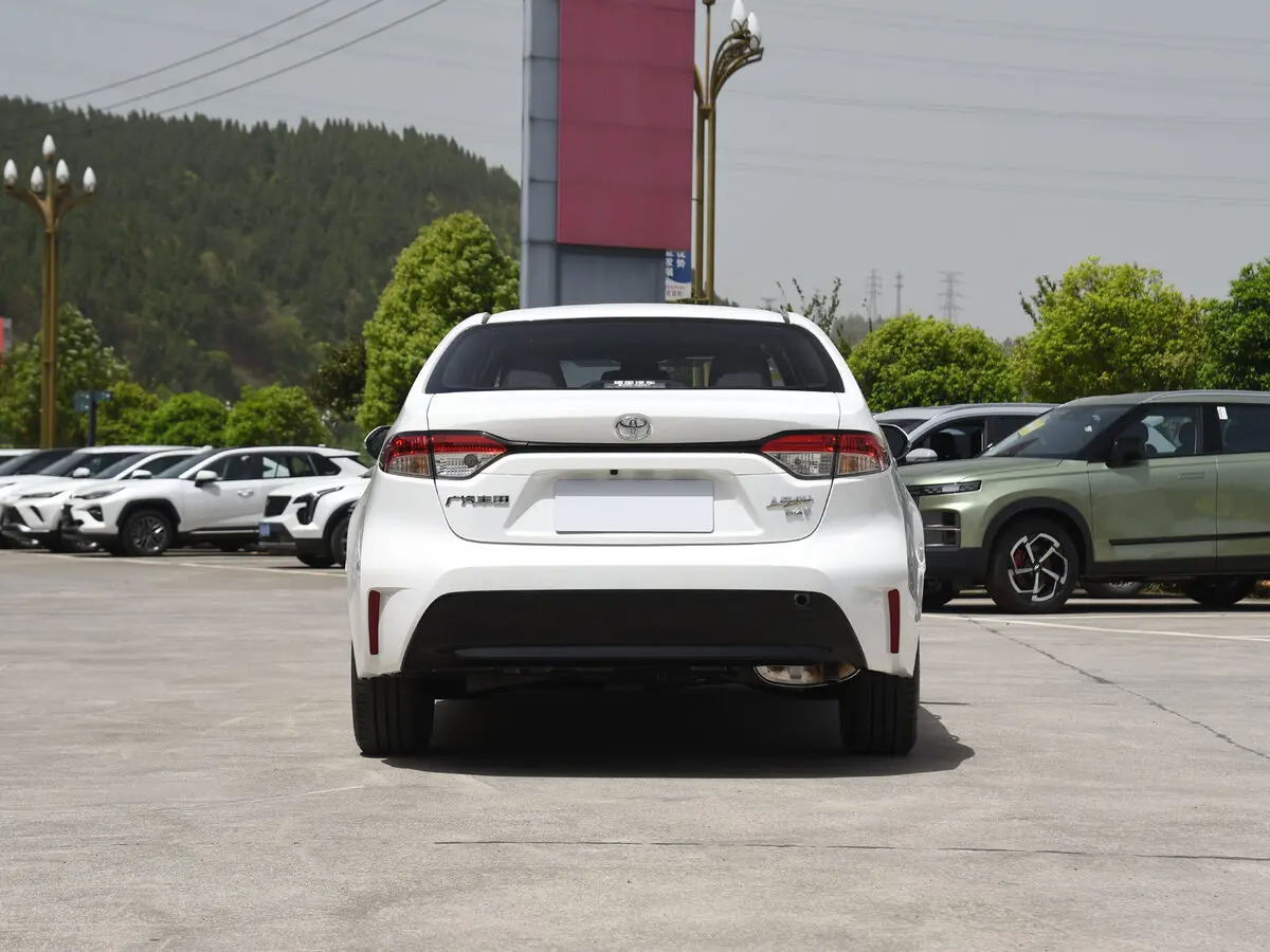 Toyota Levin XII (E210) Рестайлинг Седан — фото 4
