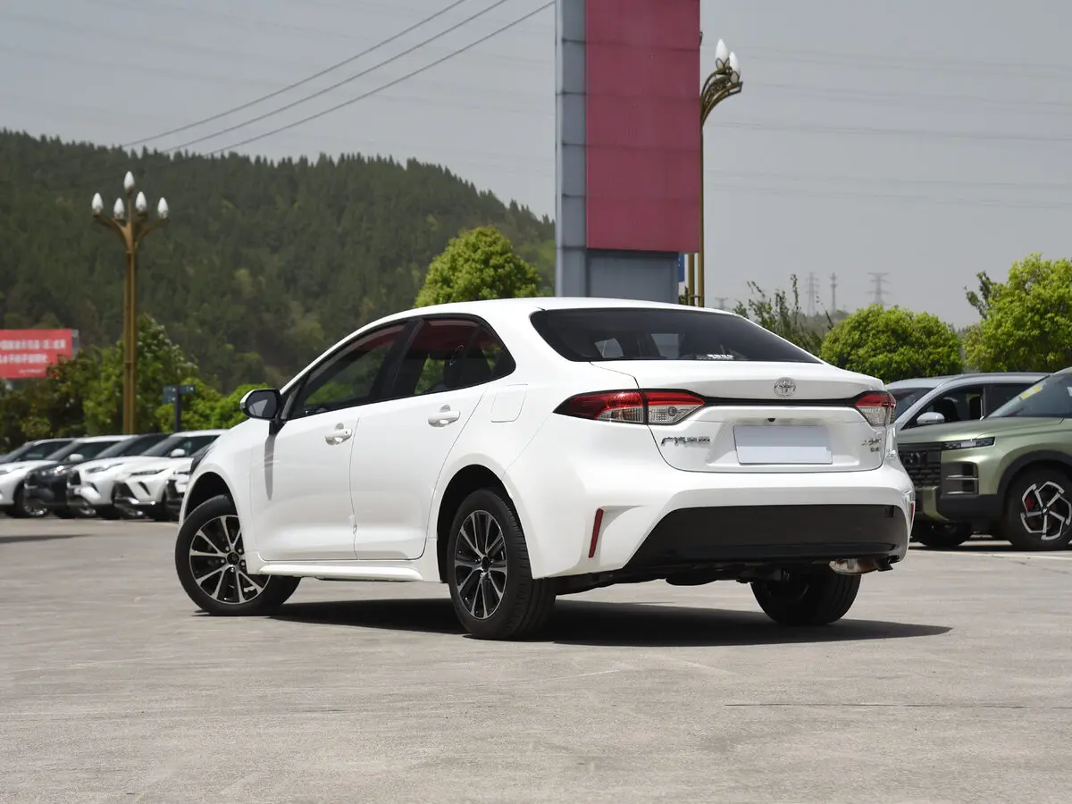 Toyota Levin XII (E210) Рестайлинг Седан — фото 5
