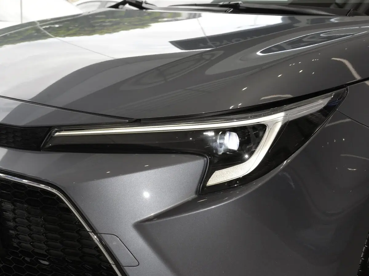 Toyota Levin XII (E210) Рестайлинг Седан — фото 11
