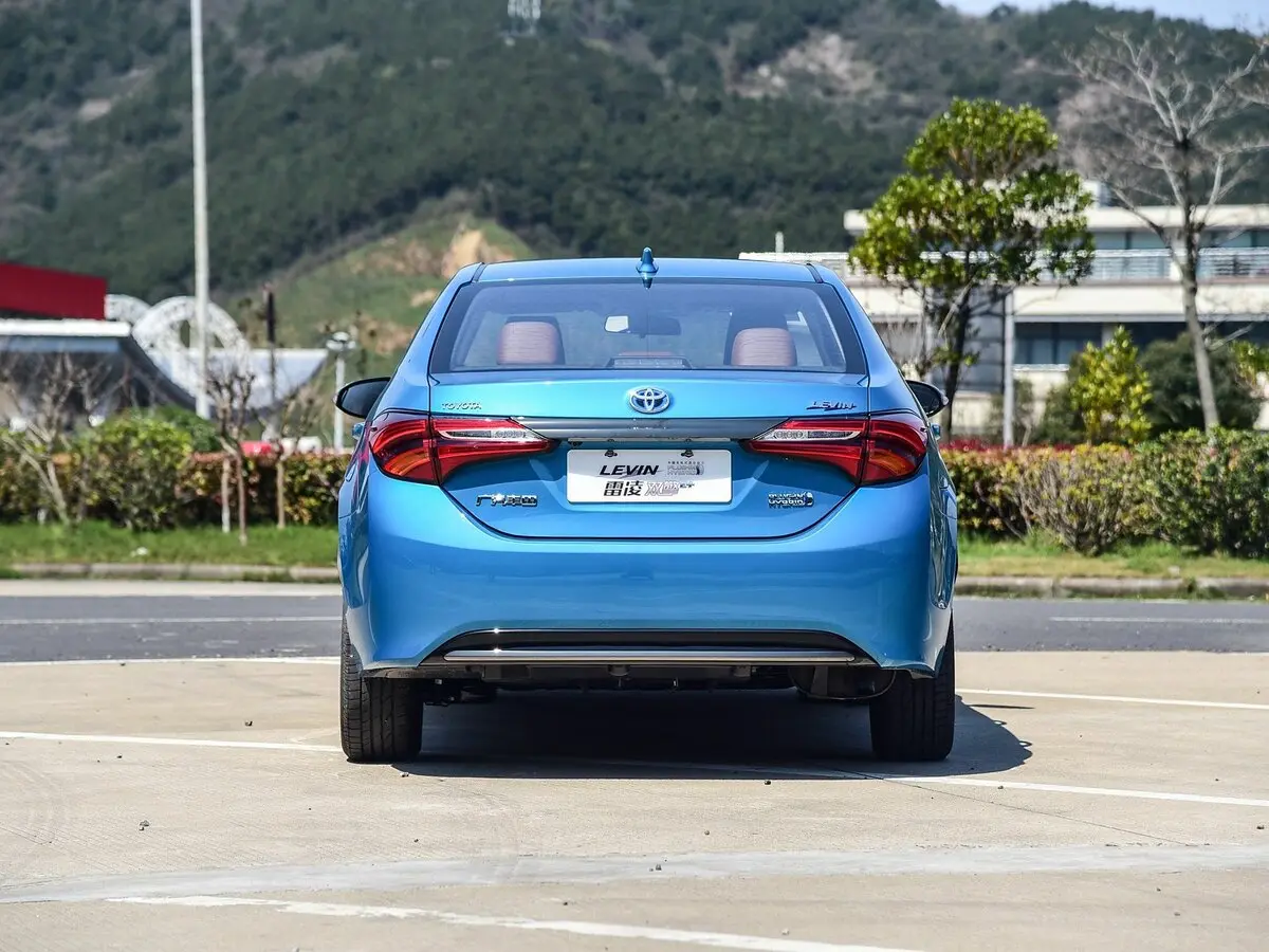 Toyota Levin XI (E170) Седан Hybrid — фото 4