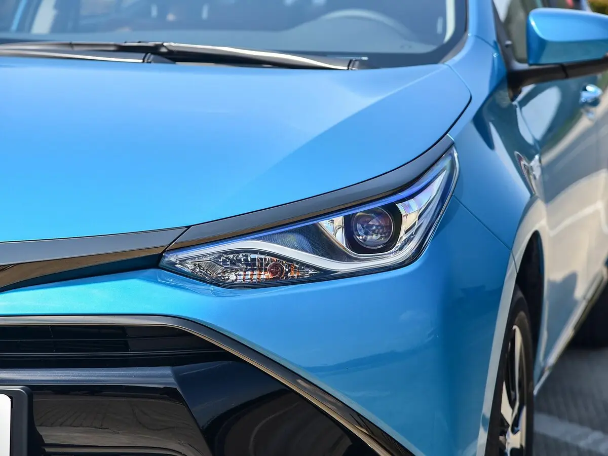 Toyota Levin XI (E170) Седан Hybrid — фото 16