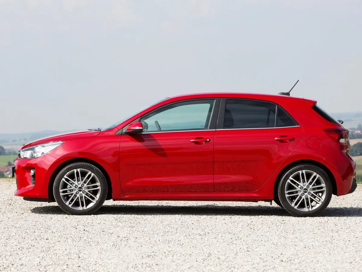 Kia Rio IV (Global market) Хэтчбек 5 дв. — фото 2