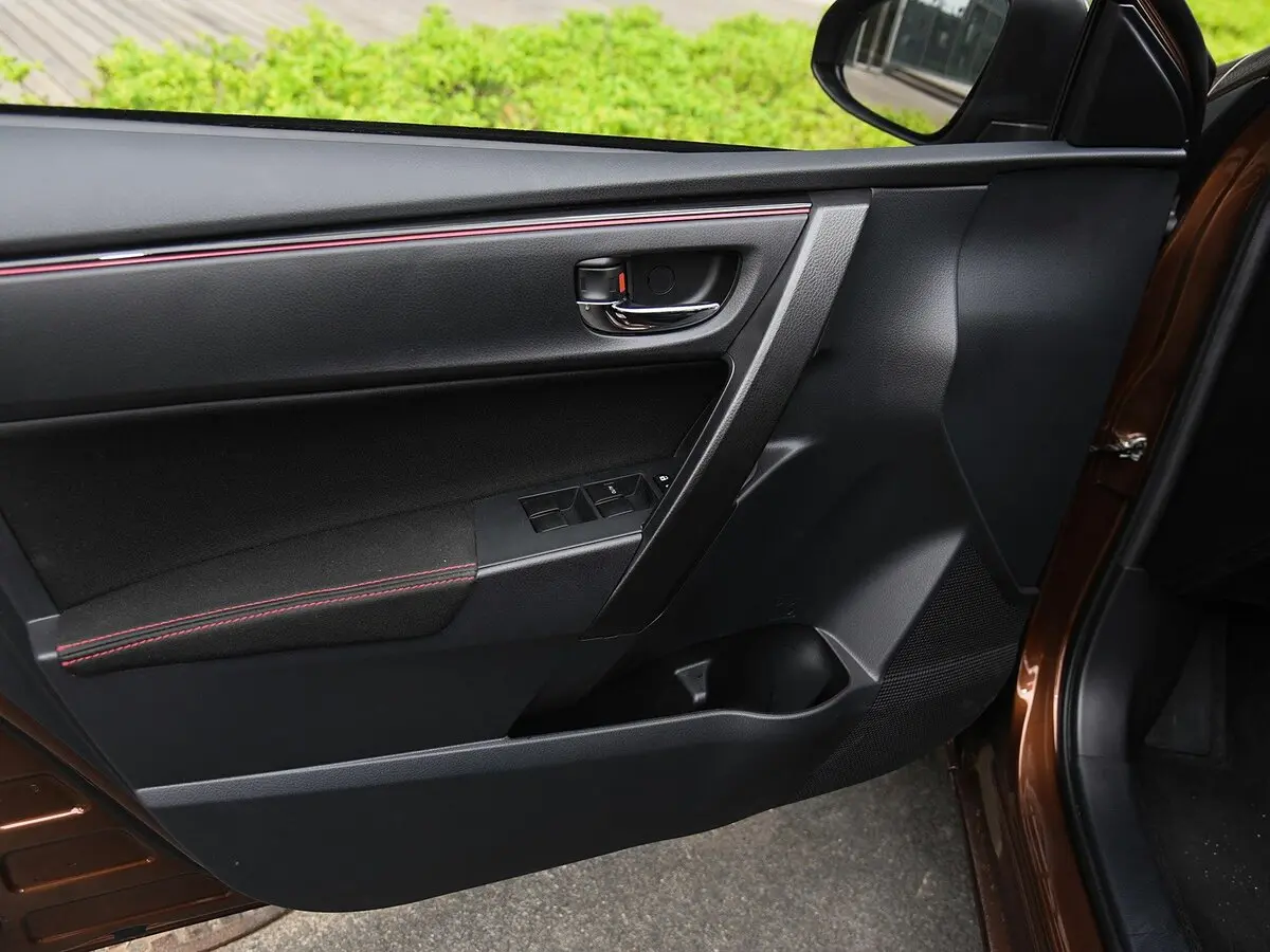 Toyota Levin XI (E170) Седан — фото 11