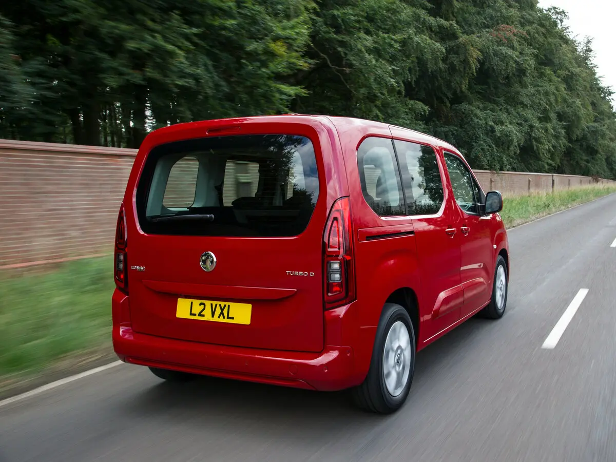 Vauxhall Combo E Компактвэн — сүрөт 2