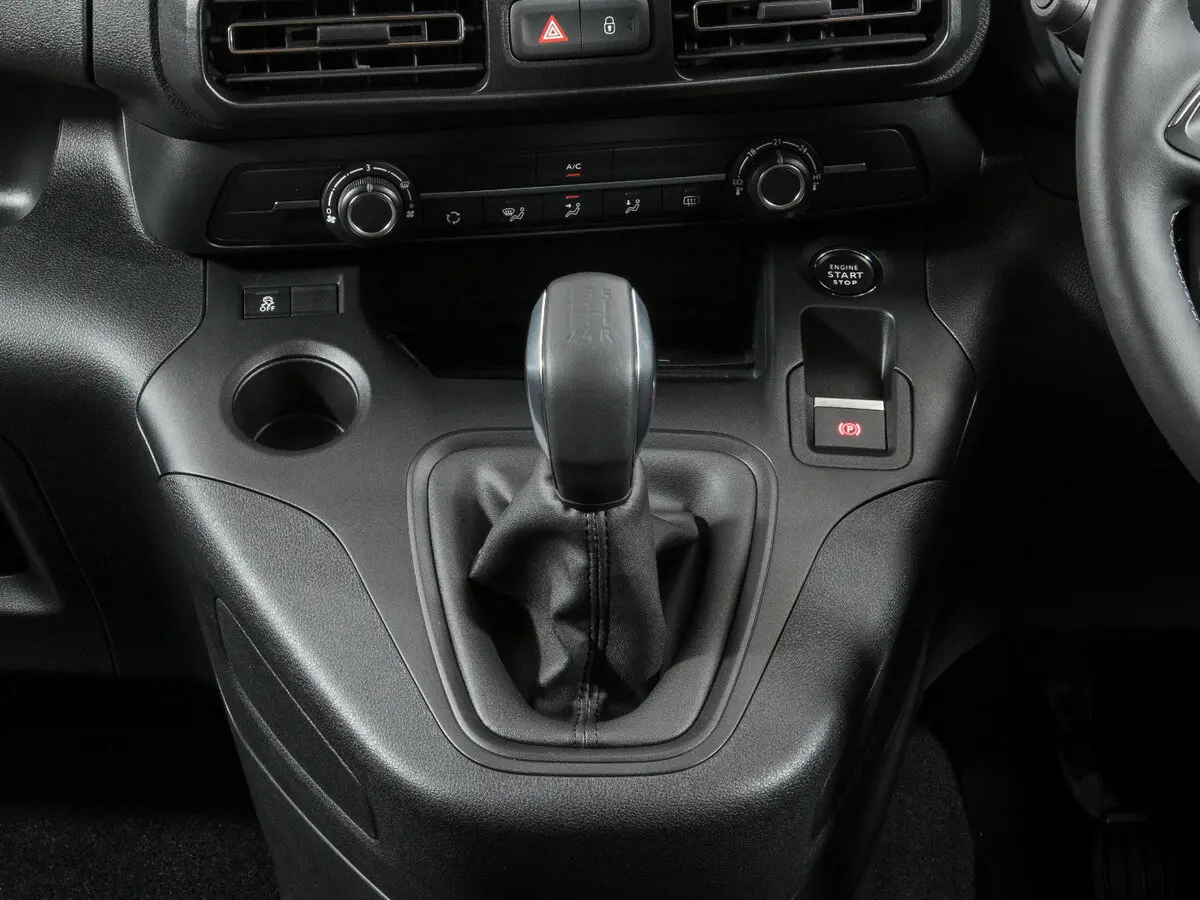 Vauxhall Combo E Компактвэн — сүрөт 5