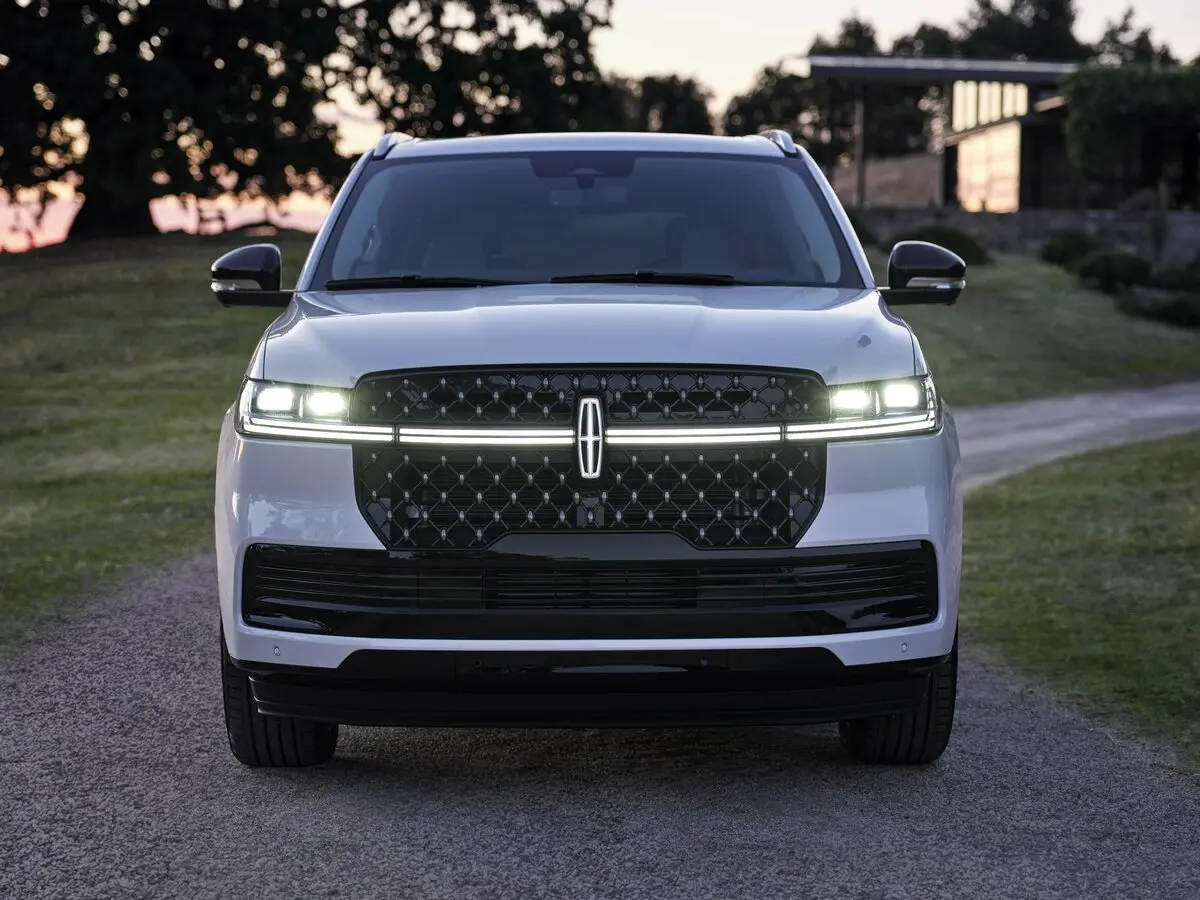 Lincoln Navigator V Внедорожник 5 дв. L — сүрөт 3