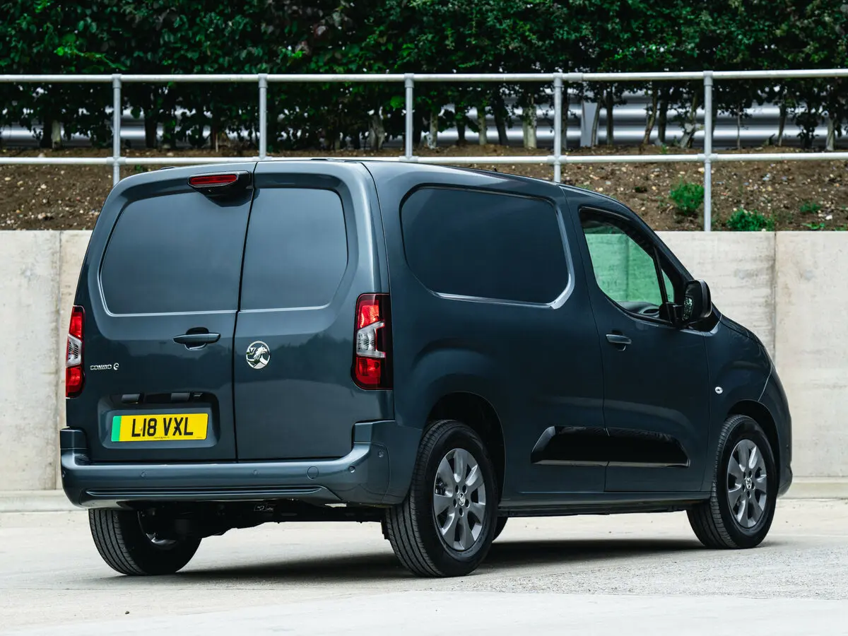 Vauxhall Combo E Рестайлинг Фургон — сүрөт 4