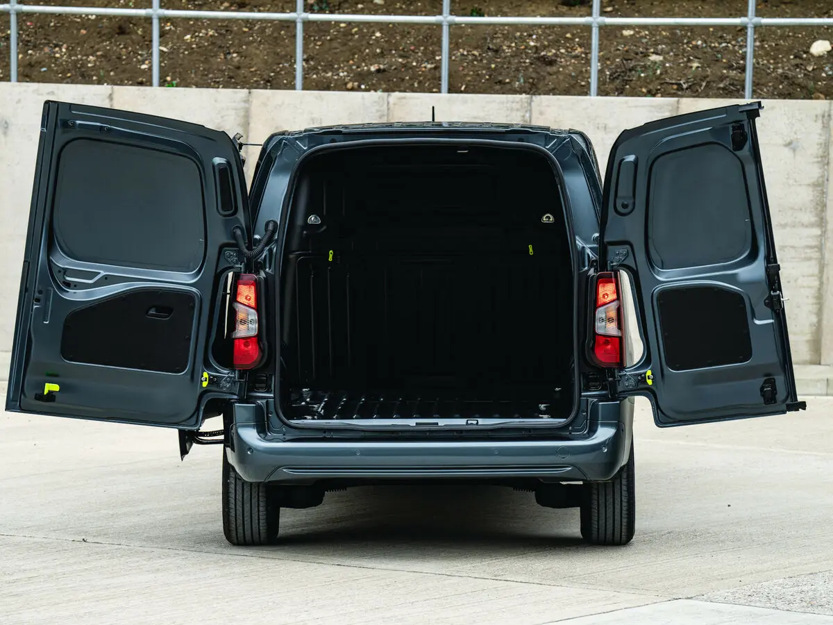 Vauxhall Combo E Рестайлинг Фургон — сүрөт 8