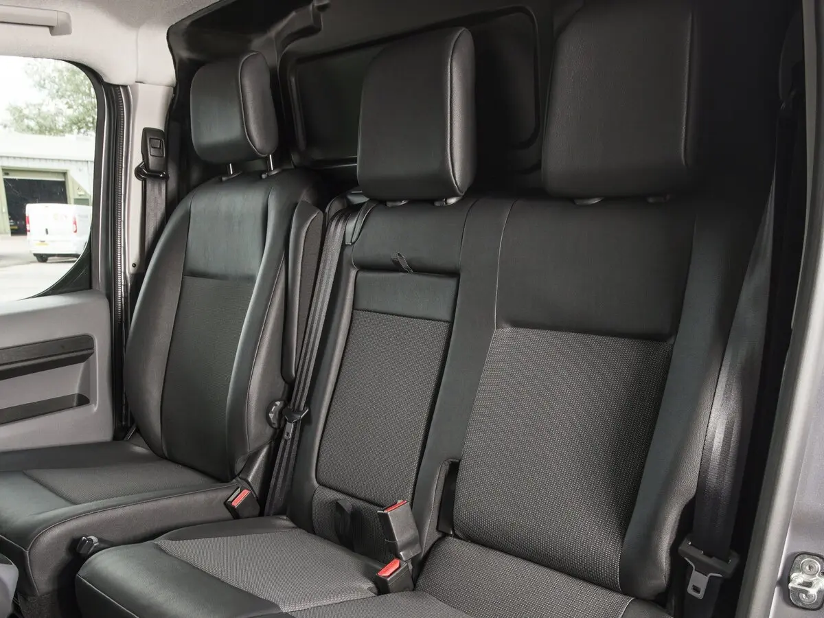 Vauxhall Vivaro C Фургон — photo 6