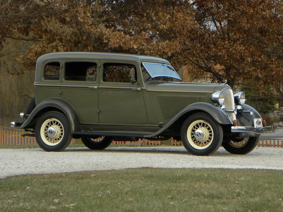 Plymouth De Luxe I Седан — 照片 2