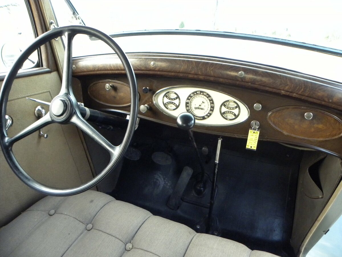 Plymouth De Luxe I Седан — фото 11