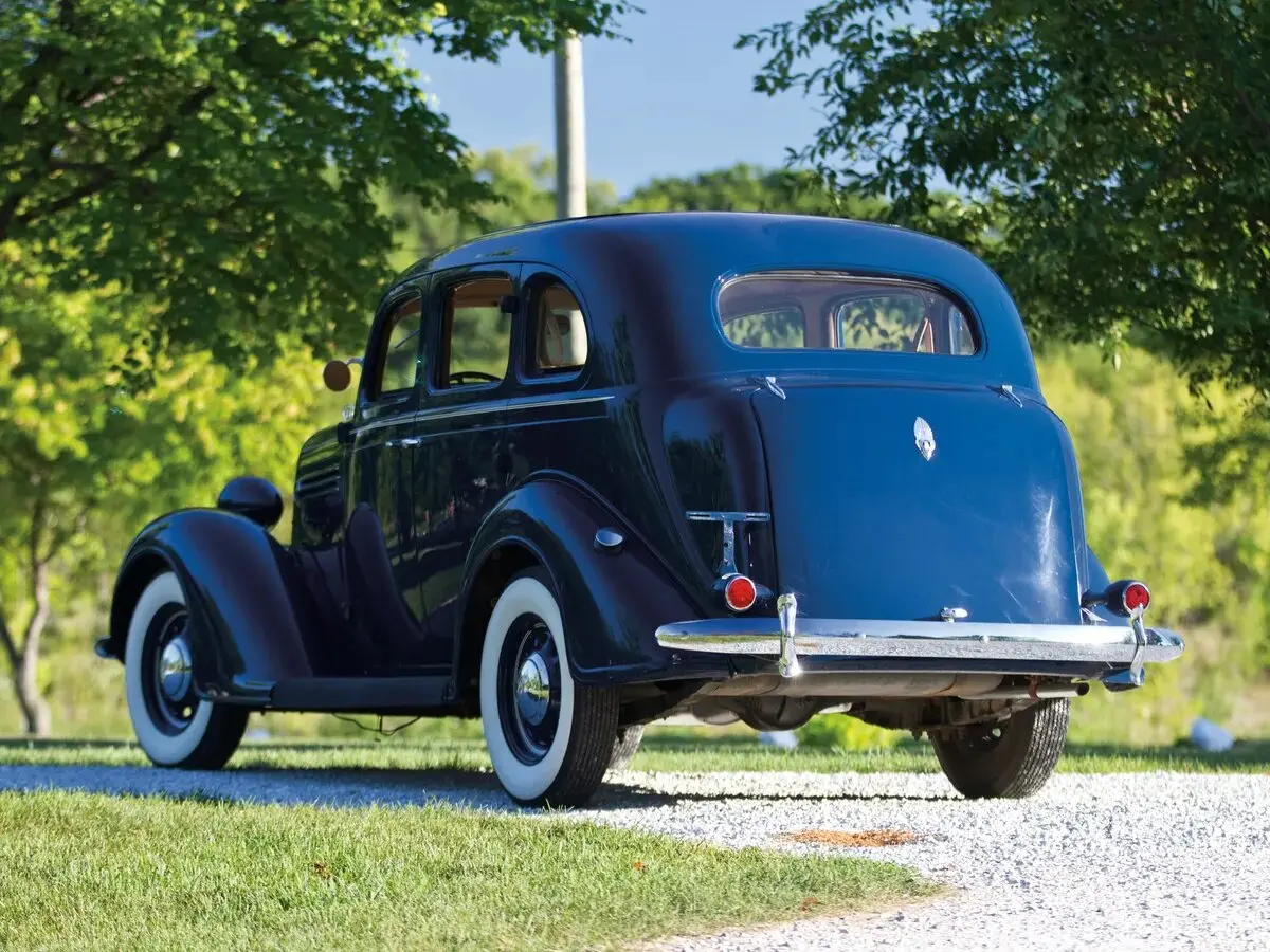Plymouth De Luxe II Седан — 照片 5