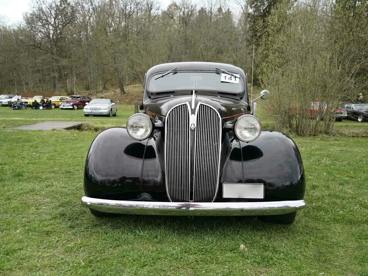 Plymouth De Luxe I Седан 2 дв. — photo 3