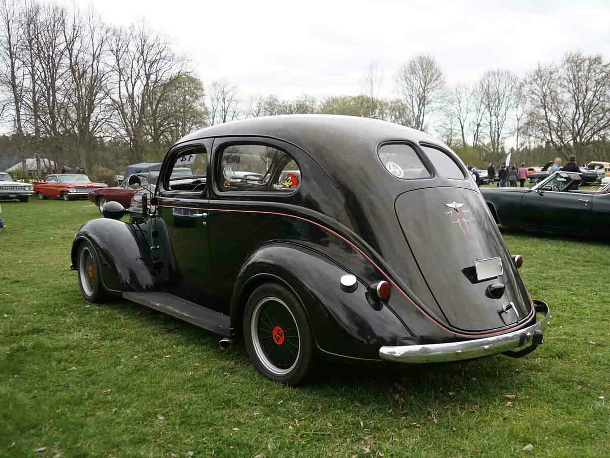 Plymouth De Luxe I Седан 2 дв. — фото 6