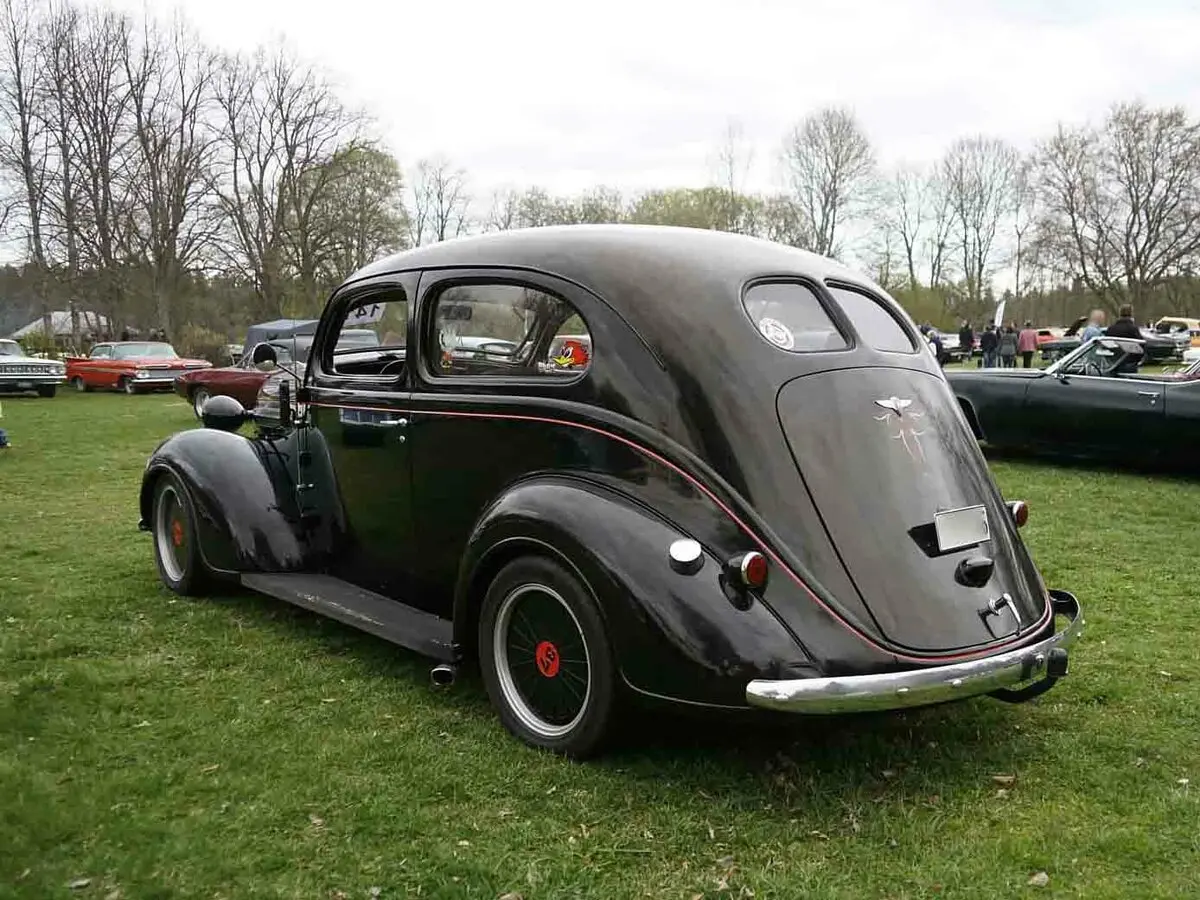 Plymouth De Luxe I Седан 2 дв. — photo 5