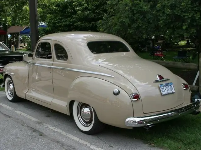 Plymouth De Luxe II Купе — 照片 2